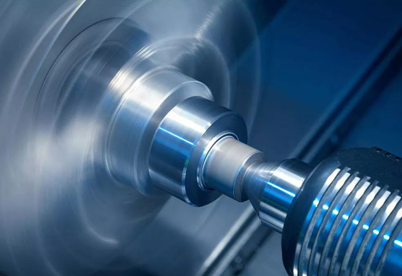 The lubricating oil is used well and the bearing has few defects